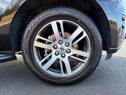 Used 2024 Ford Expedition Limited image 9