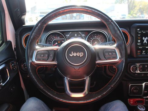 Used 2021 Jeep Gladiator Mojave image 6