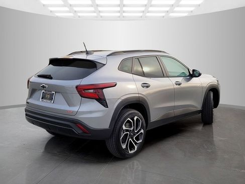 New 2026 Chevrolet Trax RS w/ Driver Confidence Package FWD image 4