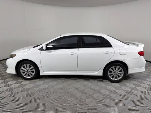 Used 2010 Toyota Corolla S image 8