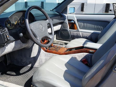 Used 1994 Mercedes-Benz SL 600 image 13