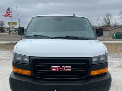 Used 2022 GMC Savana 2500 2500 3dr Cargo Van w/ Driver Convenience Package image 3