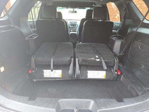 Used 2016 Ford Explorer XLT w/ Equipment Group 202A image 15