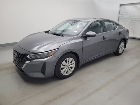 Used 2024 Nissan Sentra S FWD image 2