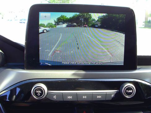 Used 2025 Ford Escape Active AWD/4WD image 18