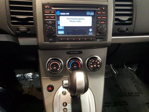 Used 2012 Nissan Sentra 2.0 SR w/ Special Edition Pkg FWD image 18