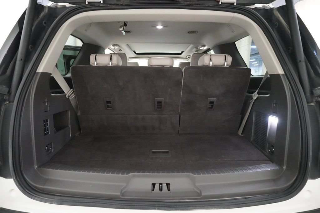 Used 2018 Ford Expedition Limited w/ Equipment Group 301A AWD/4WD image 10