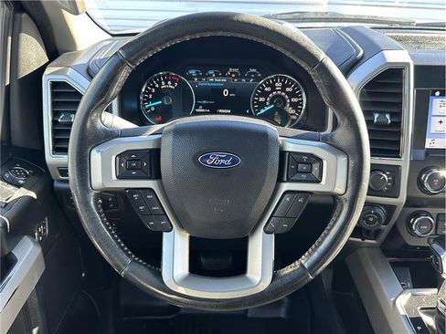 Used 2019 Ford F150 Lariat image 19