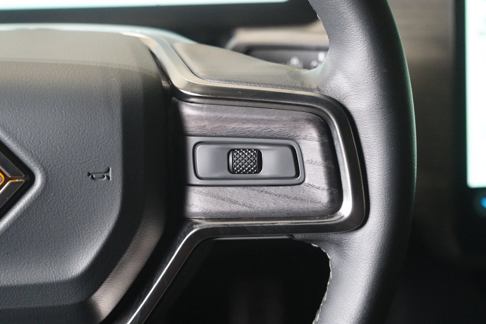Used 2023 Rivian R1S Launch Edition Quad AWD/4WD image 18