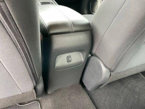 Used 2022 Nissan Sentra SV w/ Trunk Package image 8