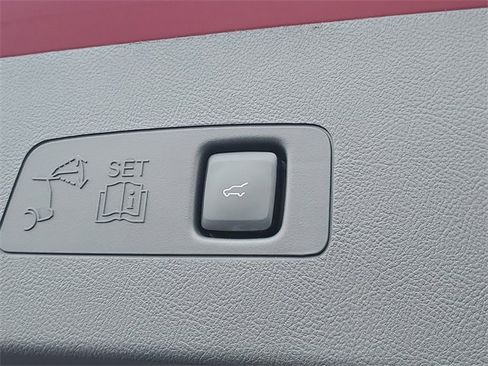 Certified 2023 Lincoln Corsair AWD w/ Equipment Group 101A image 8