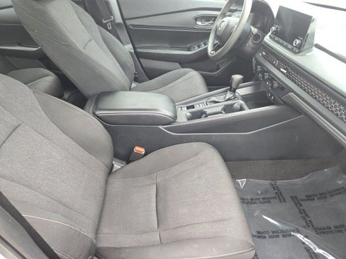 Used 2023 Honda Accord EX image 8