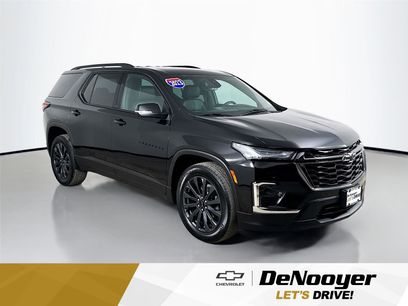 Used 2023 Chevrolet Traverse RS