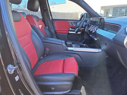 Certified 2022 Mercedes-Benz GLB 35 AMG 4MATIC image 16