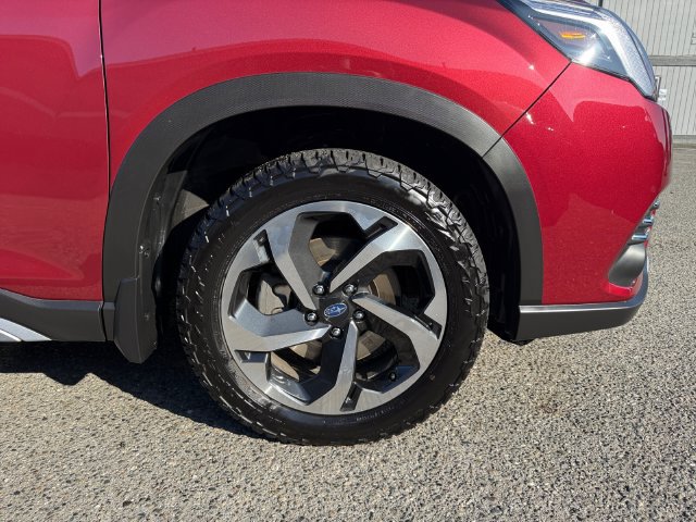 Certified 2023 Subaru Forester Touring AWD/4WD image 28