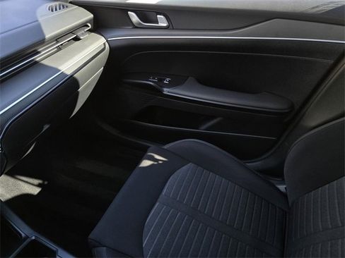 Certified 2025 Kia K5 LXS image 23