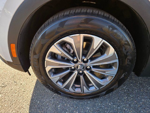 Used 2024 Buick Envision Preferred AWD/4WD image 10