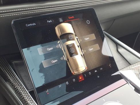 Used 2025 Cadillac Escalade V image 25