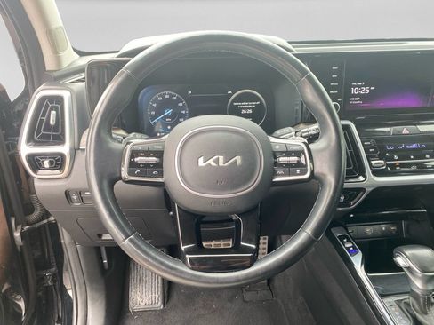 Used 2023 Kia Sorento SX Prestige AWD/4WD image 12