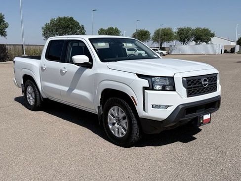 Used 2024 Nissan Frontier SV w/ SV Convenience Package RWD image 4