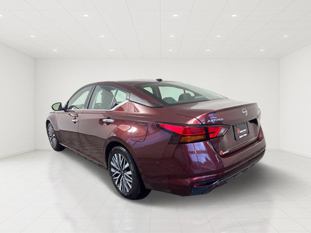 Used 2024 Nissan Altima 2.5 SV FWD image 4