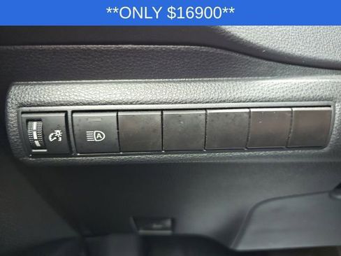 Used 2024 Toyota Corolla LE image 30