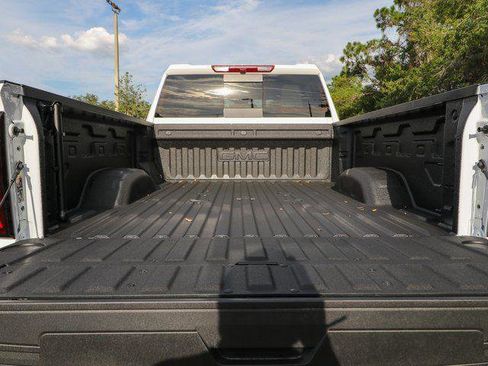 New 2025 GMC Sierra 2500 SLT w/ SLT Premium Package AWD/4WD image 29