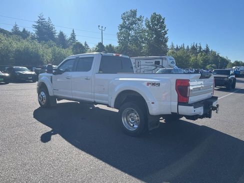 Used 2021 Ford F450 Platinum w/ FX4 Off-Road Package AWD/4WD image 2