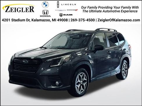 Used 2022 Subaru Forester Premium image 1