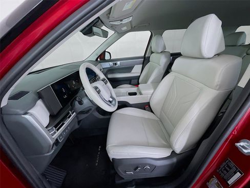Used 2025 Hyundai Santa Fe SEL FWD image 24
