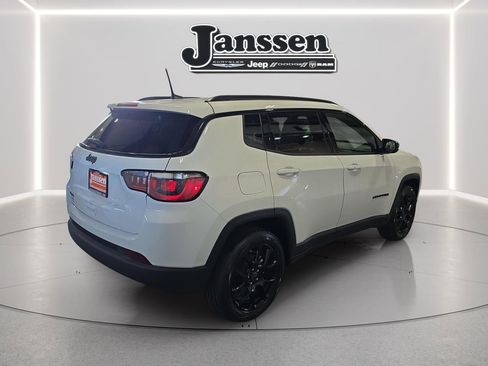 New 2026 Jeep Compass Latitude w/ Quick Order Package 29K image 4