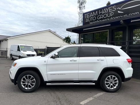 Used 2014 Jeep Grand Cherokee Limited w/ Mopar Chrome Edition Group AWD/4WD image 3