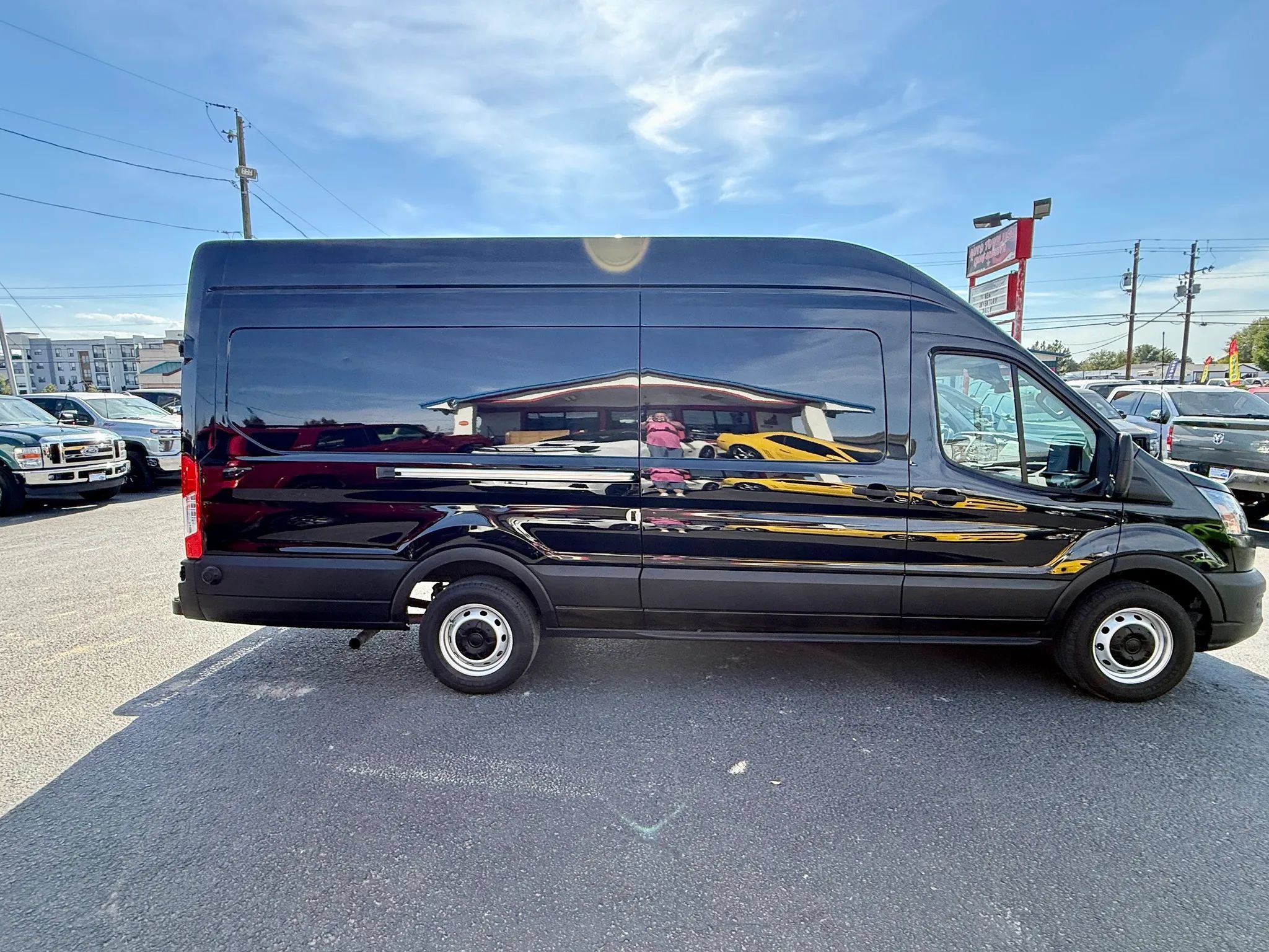 Used 2020 Ford Transit 250 148 High Roof Extended w/ Load Area Protection Package RWD image 6