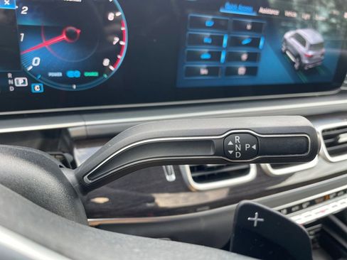 Used 2023 Mercedes-Benz GLS 450 4MATIC image 19