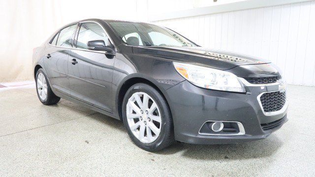 Used 2015 Chevrolet Malibu LT w/ Leather Package FWD image 5