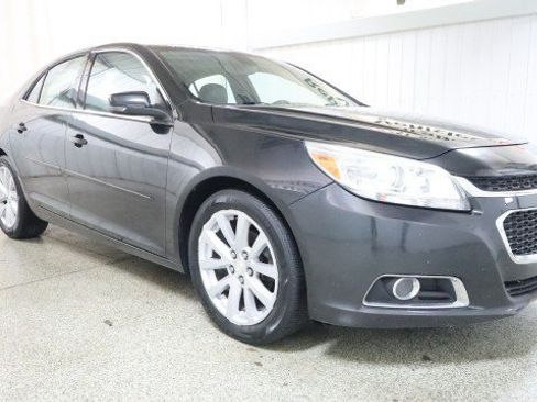 Used 2015 Chevrolet Malibu LT w/ Leather Package FWD image 5