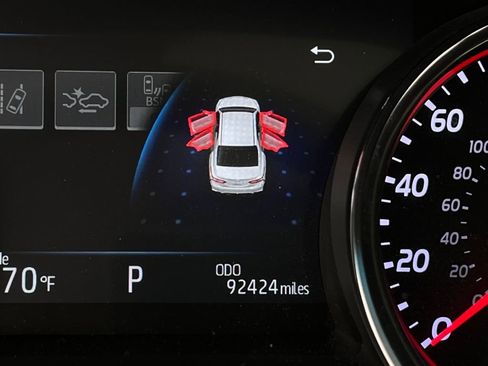 Used 2018 Toyota Camry XSE image 19