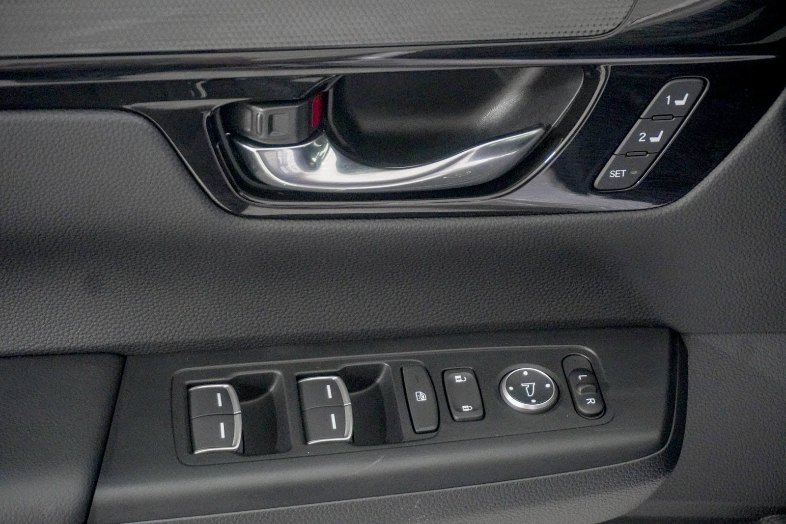 Used 2026 Honda CR-V Sport Touring image 18