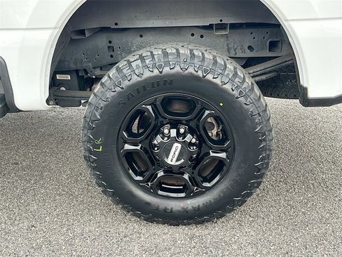 Used 2024 Ford F250 XL w/ STX Appearance Package image 24