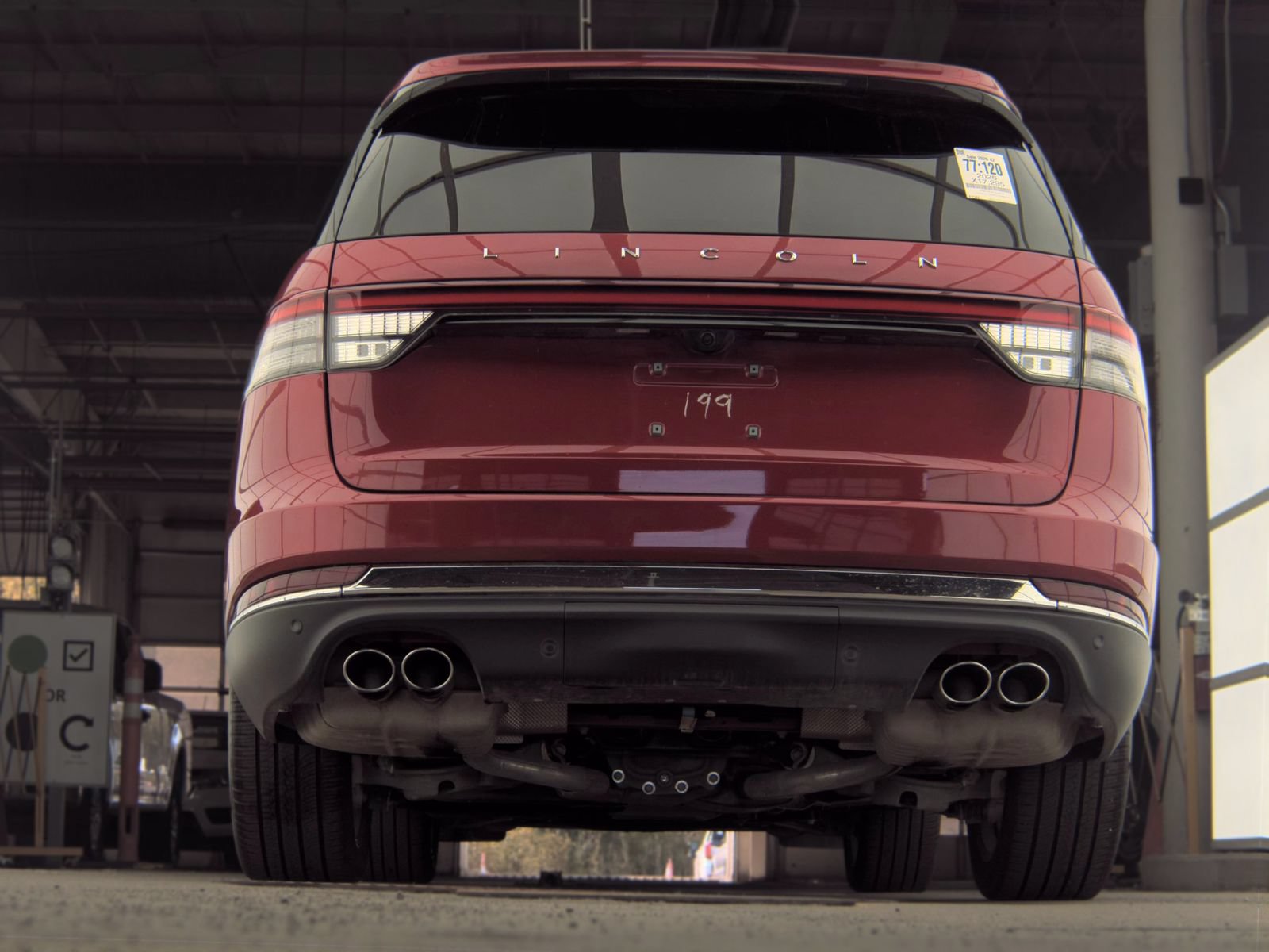 Used 2026 Lincoln Aviator Reserve AWD/4WD image 6