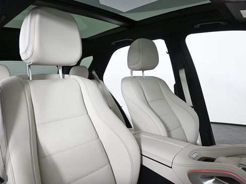 Certified 2025 Mercedes-Benz GLE 450e 4MATIC image 22