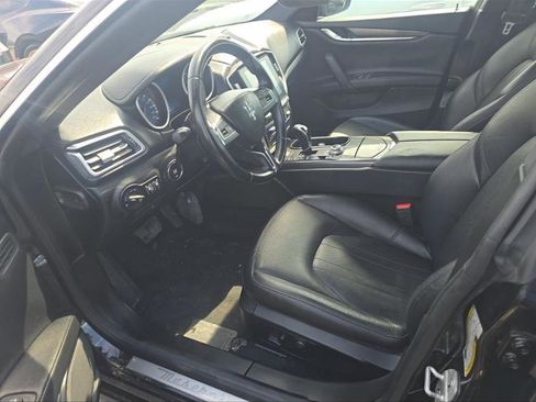 Used 2018 Maserati Ghibli RWD image 3