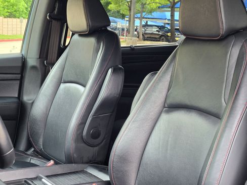 Used 2024 Honda Odyssey Sport image 12