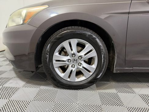 Used 2011 Honda Accord LX-P image 9