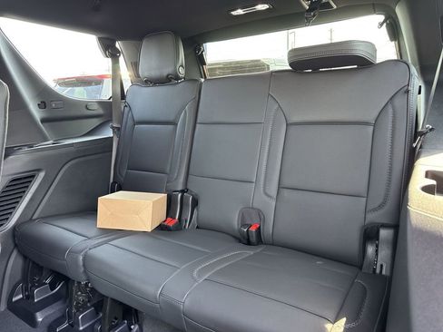 New 2026 GMC Yukon Denali w/ Denali Reserve Package image 13