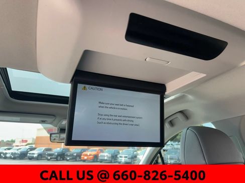 Used 2024 Toyota Sienna Limited AWD/4WD image 11