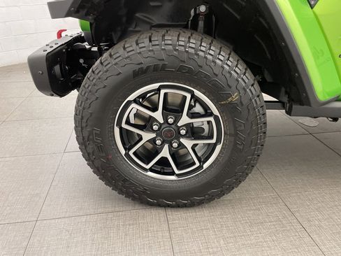 New 2025 Jeep Gladiator Rubicon image 8