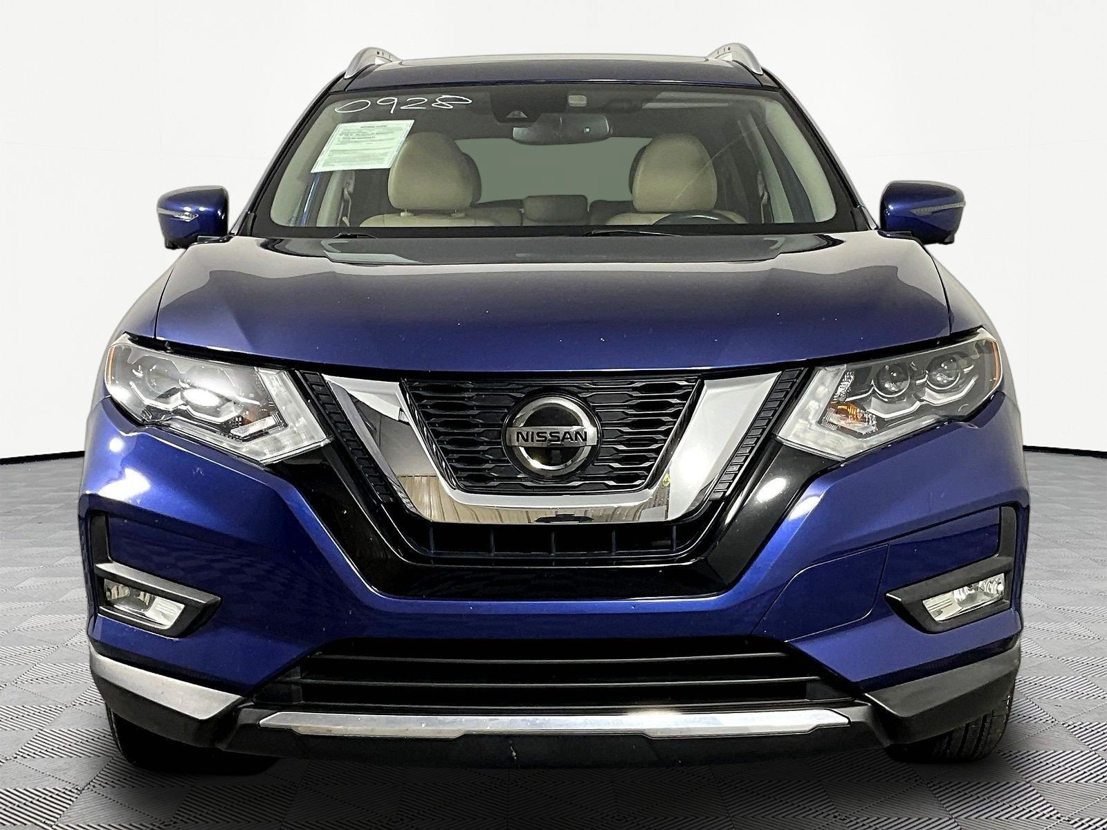 Used 2018 Nissan Rogue SL w/ Premium Package AWD/4WD image 2