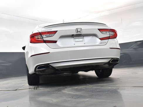 Used 2018 Honda Accord Sport image 26