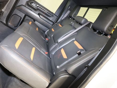 Used 2024 GMC Sierra 2500 AT4 w/ AT4 Premium Plus Package AWD/4WD image 11